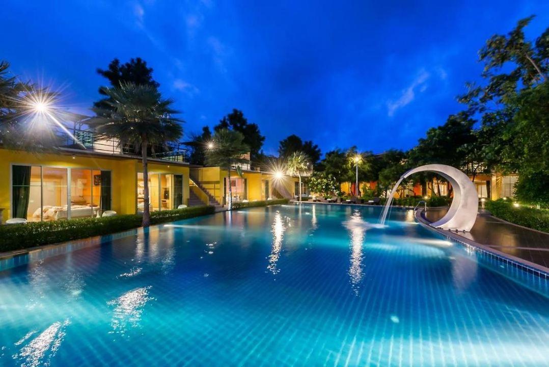 Bangkok.Grand.Resort Bang Bo Exterior foto
